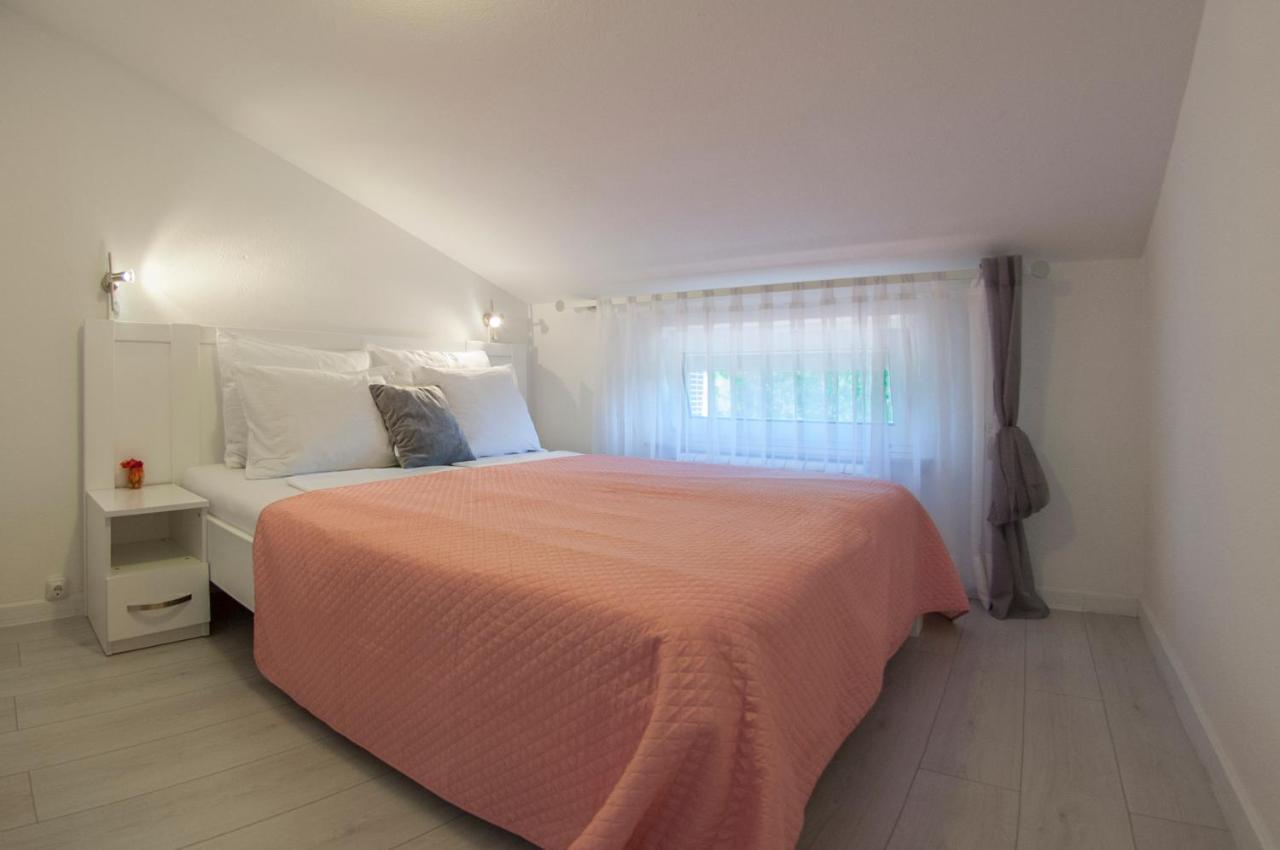 Apartments Somi 포레치 외부 사진